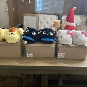 Authentic Sanrio Slippers Set size 7-8